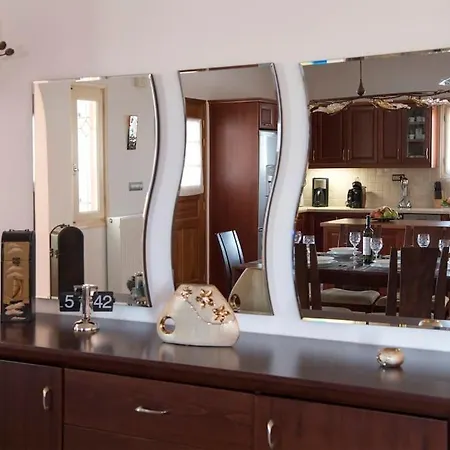 Irini'S Villa Βίλα *