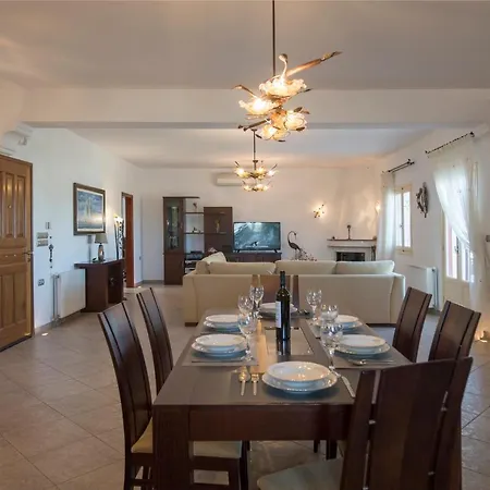 Irini'S Villa *